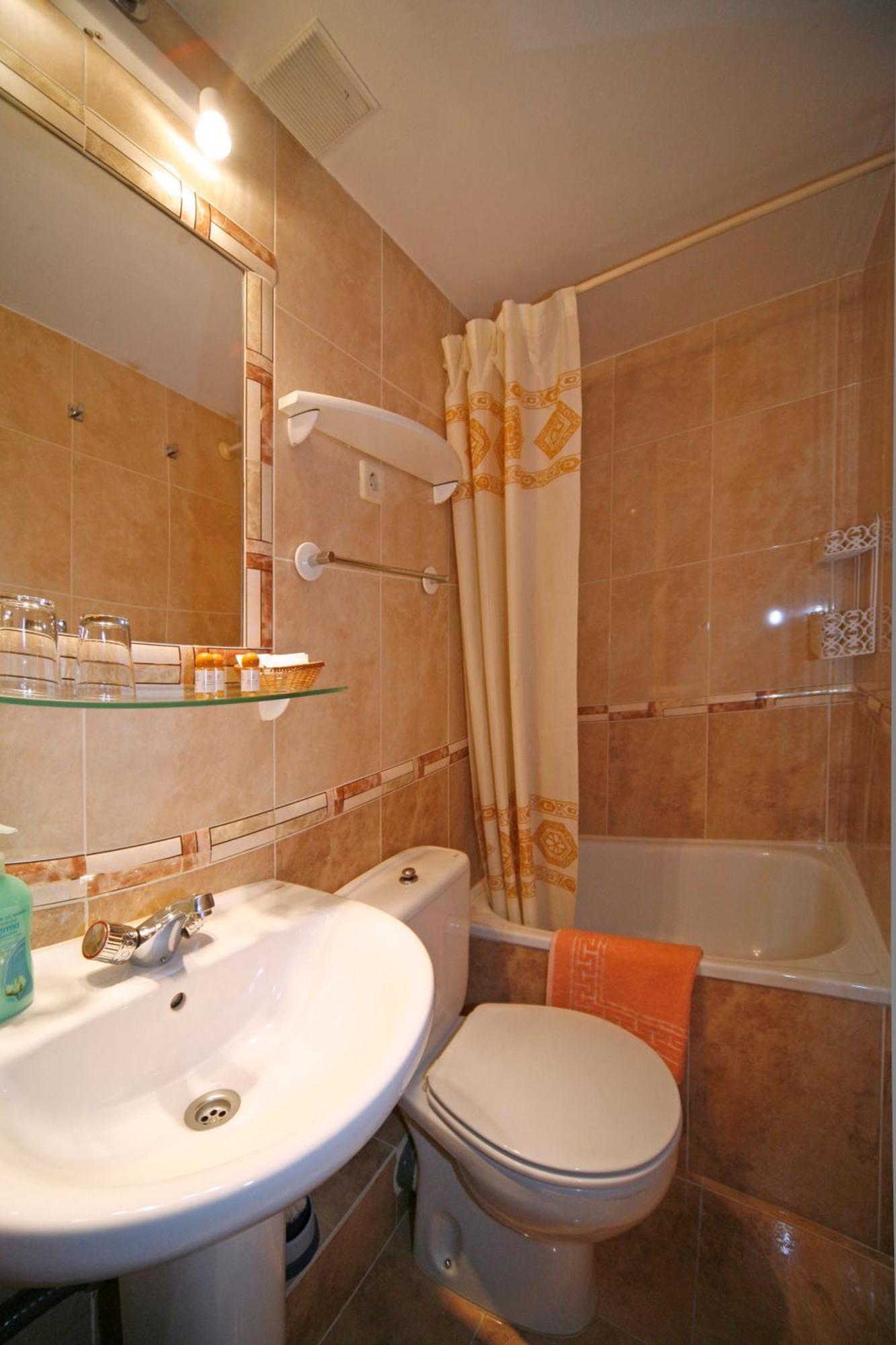 Hostal San Antonio مدريد المظهر الخارجي الصورة