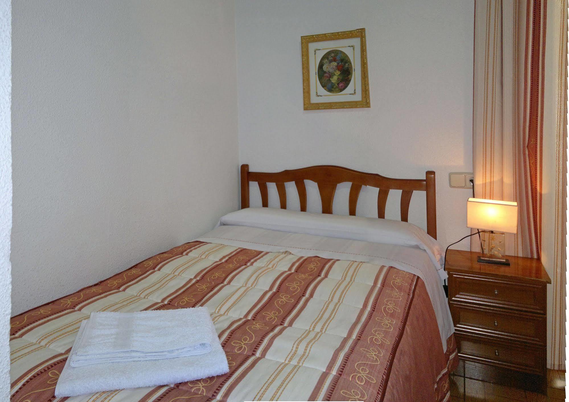 Hostal San Antonio مدريد المظهر الخارجي الصورة